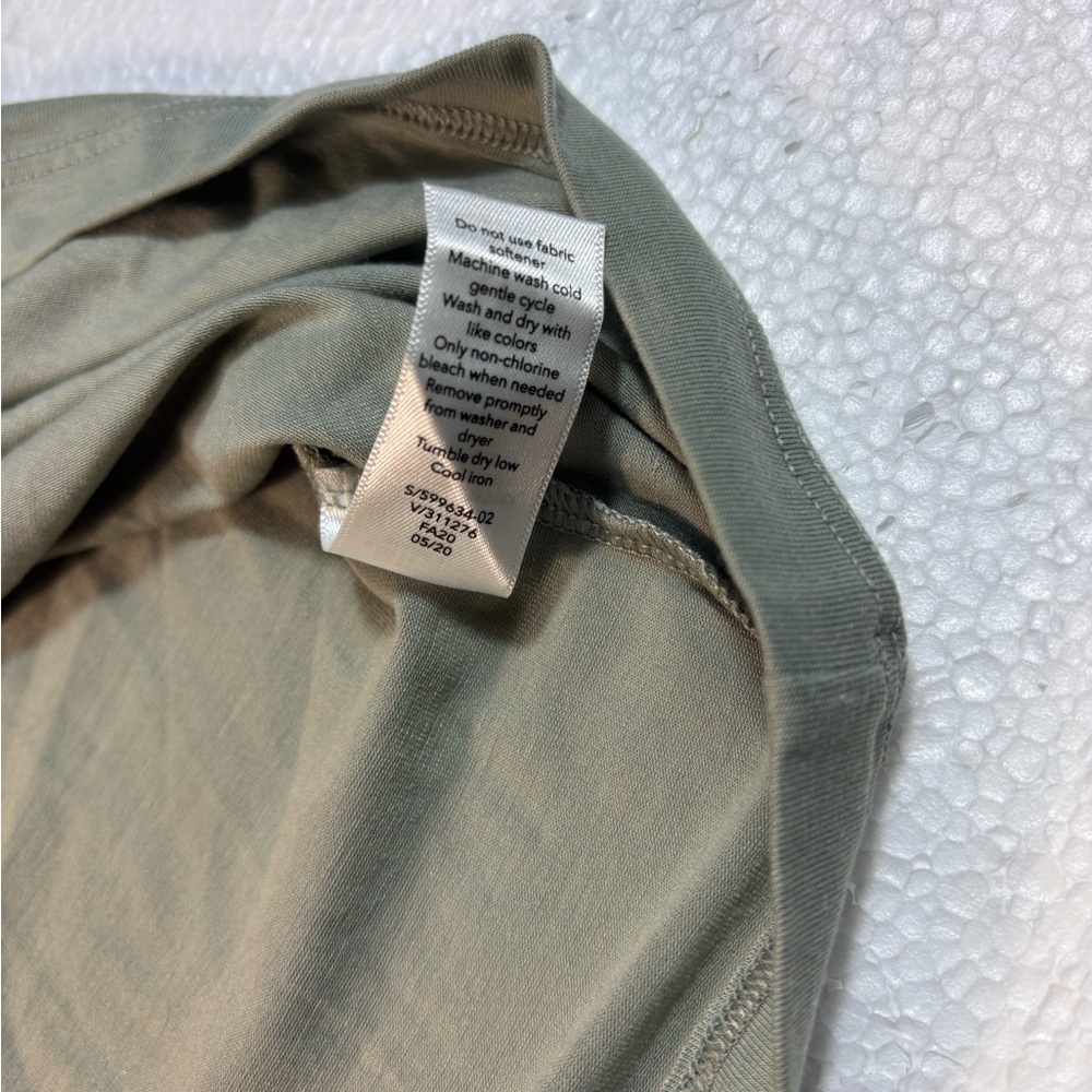 Athleta Womens Essence Pleated Ruched Tee Shirt Small Olive Green Stretch Active - Picture 6 of 7